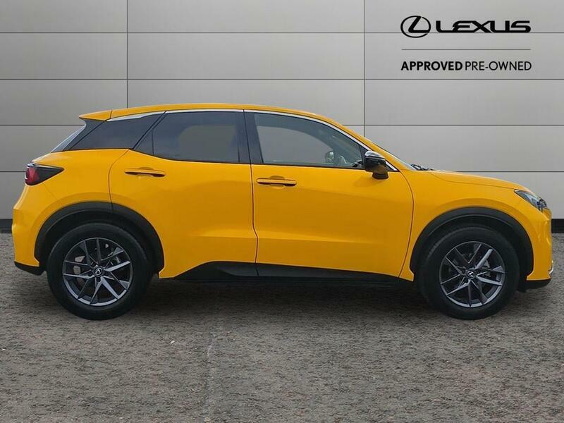 Lexus LBX 1.5 Takumi Design E-cvt Blue #2