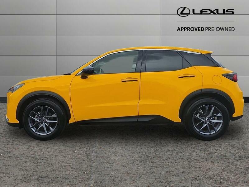 Lexus LBX 1.5 Takumi Design E-cvt Blue #6