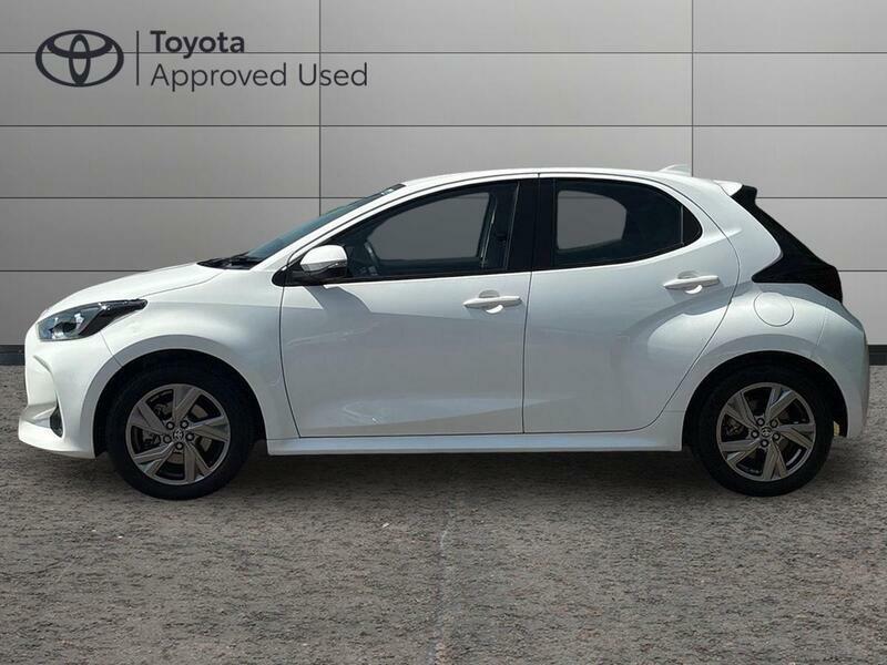 Toyota Yaris 1.5 Vvt-h Icon Hatchback Hybrid E-cvt E DY74SXA White #6