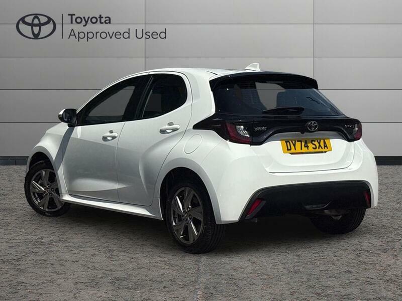 Toyota Yaris 1.5 Vvt-h Icon Hatchback Hybrid E-cvt E DY74SXA White #5