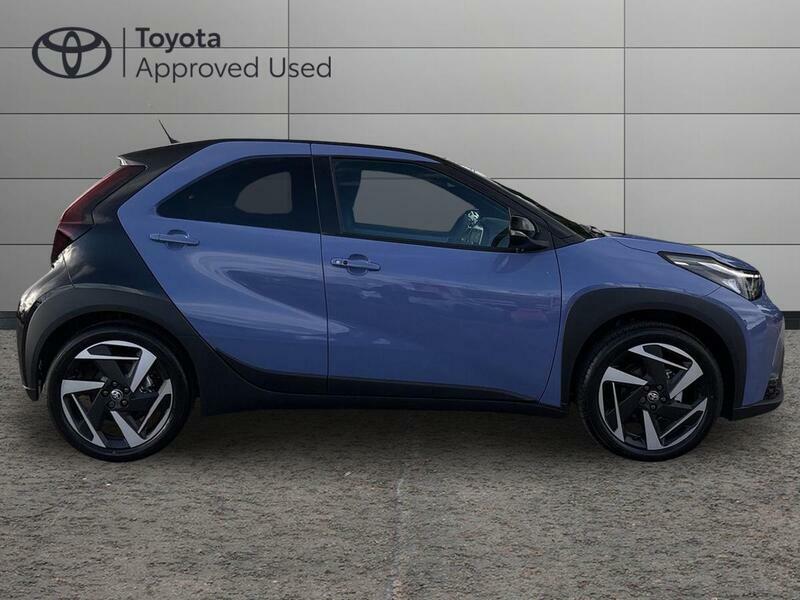 Toyota Aygo X 1.5H 49Kwh Design Hatchback Hybrid Cvt DL75TKV #2