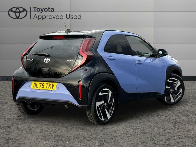 Toyota Aygo X 1.5H 49Kwh Design Hatchback Hybrid Cvt DL75TKV #3