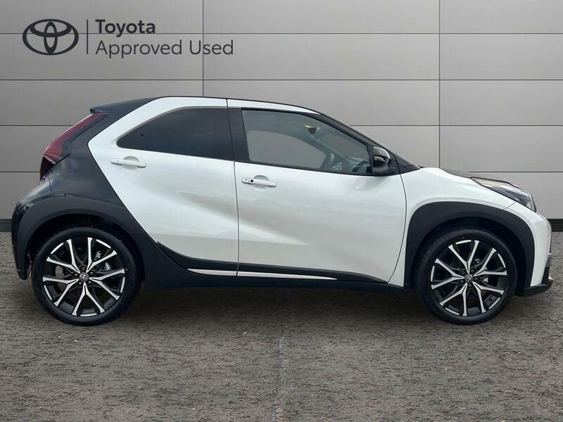 Toyota Aygo X 1.5H Gr Sport Hatchback Hybrid Cvt Euro DS75EPE White #2