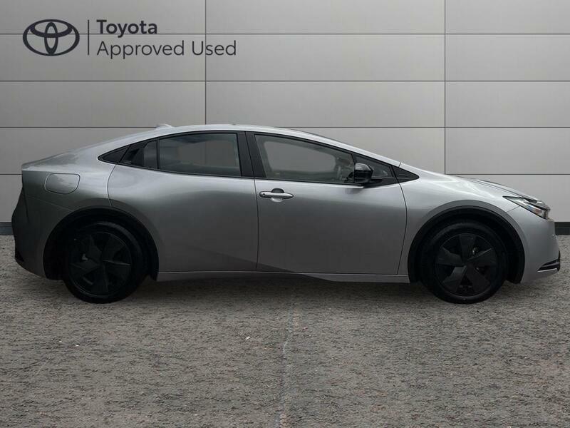 Toyota Prius 2.0 13.6Kwh Design Hatchback Plug-in Hy Silver #2