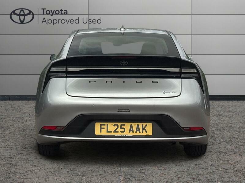 Toyota Prius 2.0 13.6Kwh Design Hatchback Plug-in Hy Silver #4