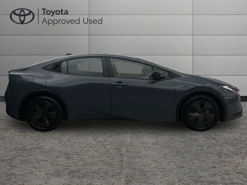 Toyota Prius 2.0 13.6Kwh Design Hatchback Plug-in Hy FL25HGG #2