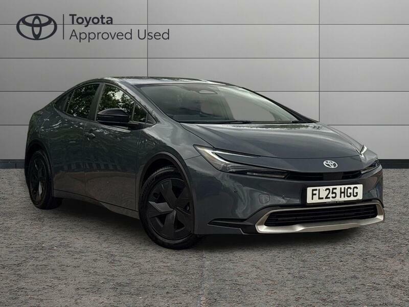 Toyota Prius 2.0 13.6Kwh Design Hatchback Plug-in Hy 