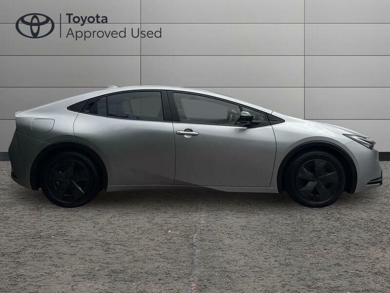 Toyota Prius 2.0 13.6Kwh Design Hatchback Plug-in Hy Silver #2