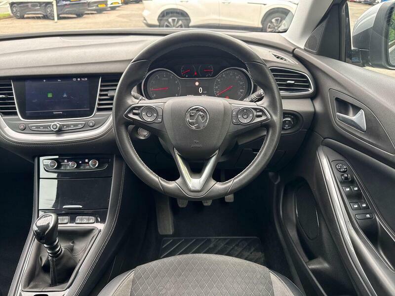 Vauxhall Grandland Hatchback #12