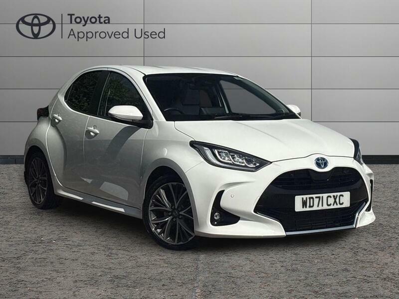 Toyota Yaris 1.5 Vvt-h Excel Hatchback Hybrid E-cvt WD71CXC White
