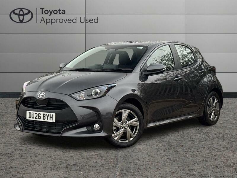Toyota Yaris Design Black #7