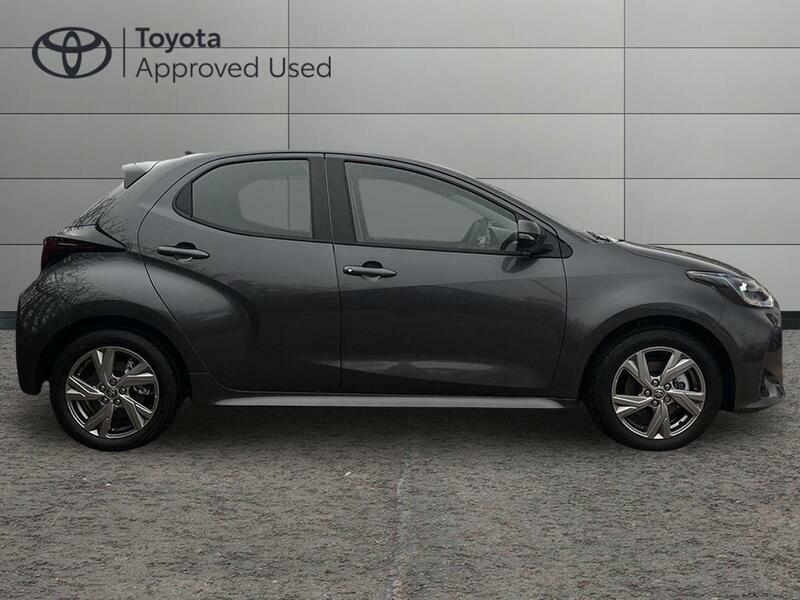 Toyota Yaris 1.5 Vvt-h Icon Hatchback Hybrid E-cvt E Grey #2