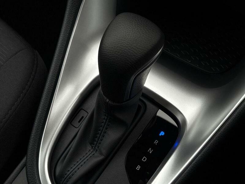 Toyota Yaris Design Black #27
