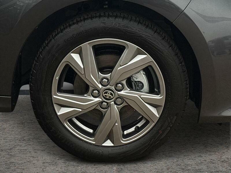 Toyota Yaris Design Black #9