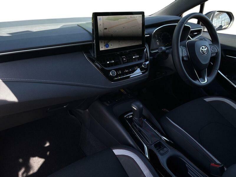 Toyota Corolla 1.8 Hybrid Design Cvt  #15