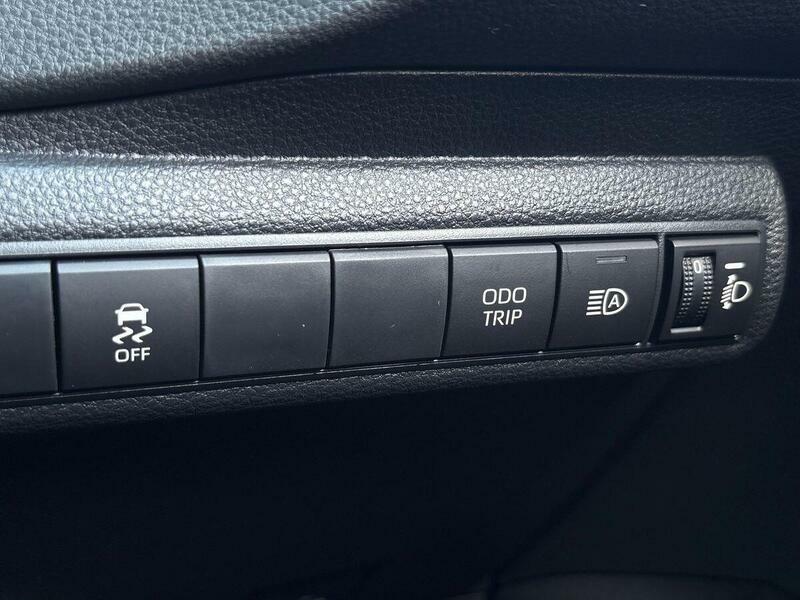 Toyota Corolla 1.8 Hybrid Design Cvt  #35