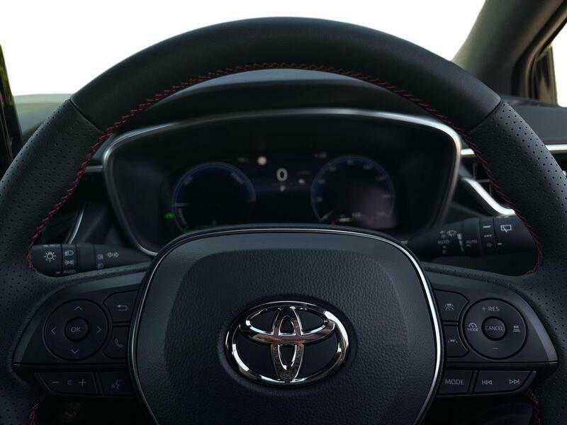 Toyota Corolla 1.8 Hybrid Design Cvt  #13