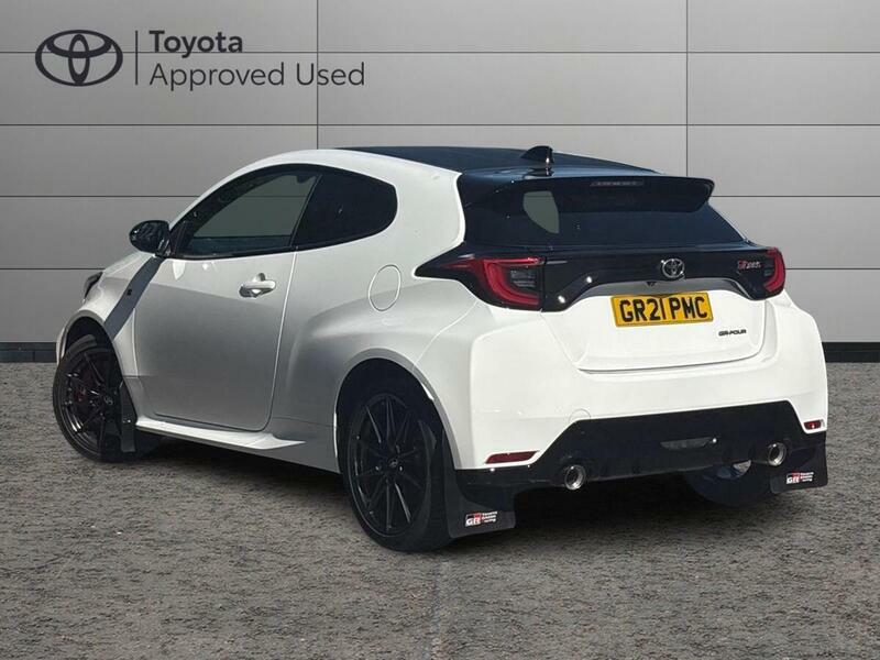 Toyota Yaris 1.6T Gr Circuit Hatchback Awd Eu GR21PMC White #5