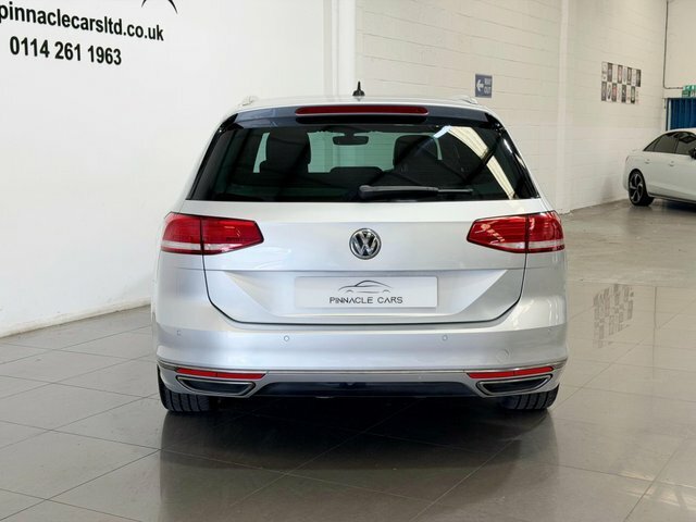 Volkswagen Passat Gt Black #8