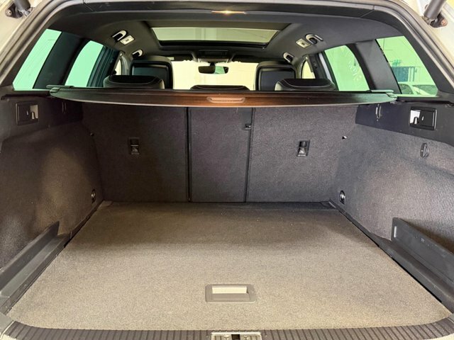 Volkswagen Passat Gt Black #35