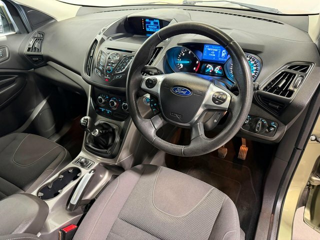 Ford Kuga 2013 2.0 Titanium Tdci 2Wd 138 Bhp Grey #3