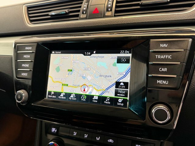 Skoda Superb 2.0 Tdi Se L Executive Euro 6 Ss Red #18