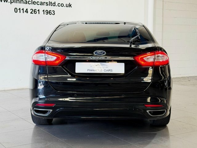 Ford Mondeo 1.5 Titanium Edition Econetic Tdci 114 Bhp Red #8