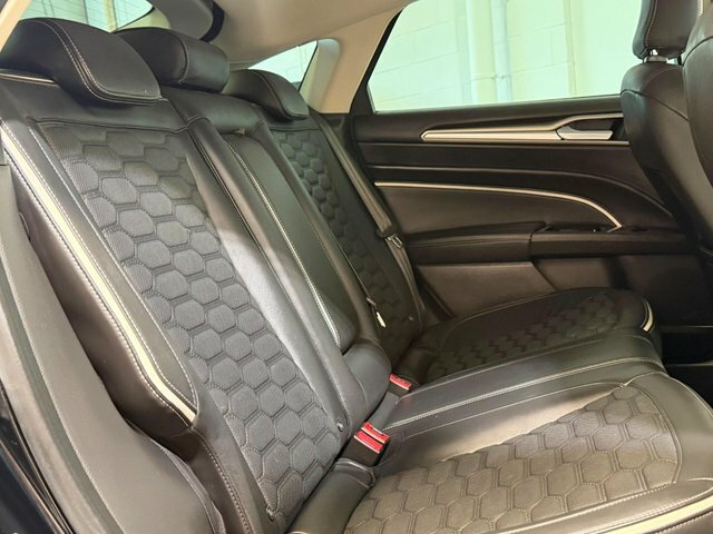 Ford Mondeo 1.5 Titanium Edition Econetic Tdci 114 Bhp Red #19