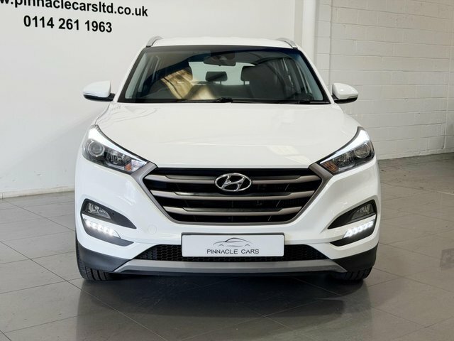 Hyundai Tucson 2017 2.0 Crdi Blue Drive Se Nav Euro 6 Ss White #2