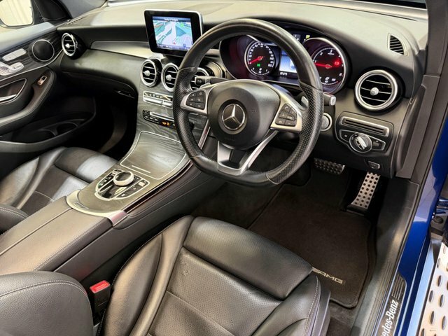 Mercedes-Benz GLC Class 2018 2.1 Glc250d Amg Line Premium Coupe G-tronic Blue #3