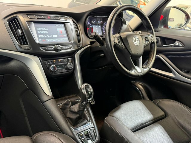 Vauxhall Zafira Tourer Design Black #18