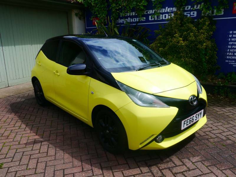 Toyota Aygo 1.0 Vvt-i X-cite 3 Yellow