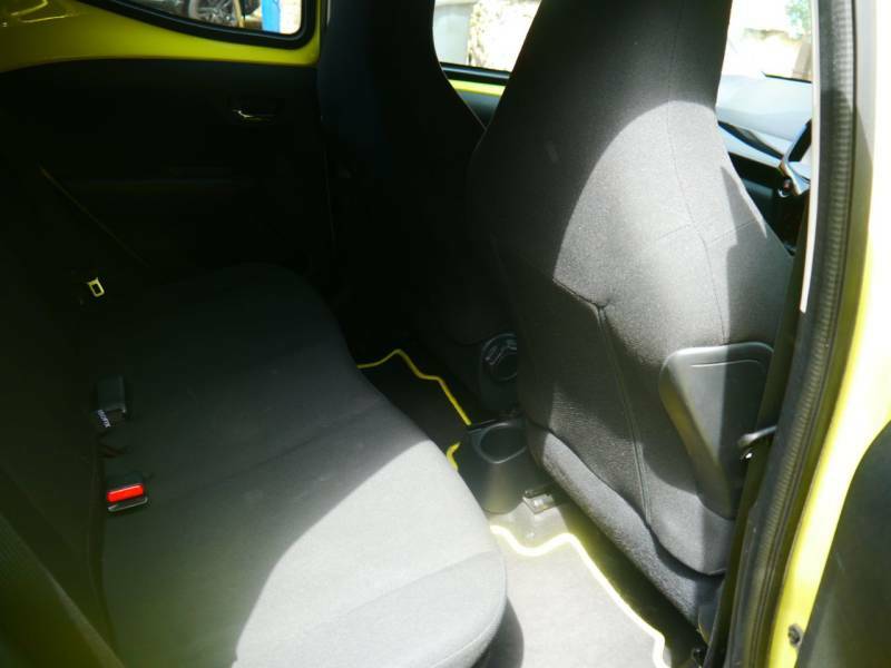Toyota Aygo Hatchback Black #7