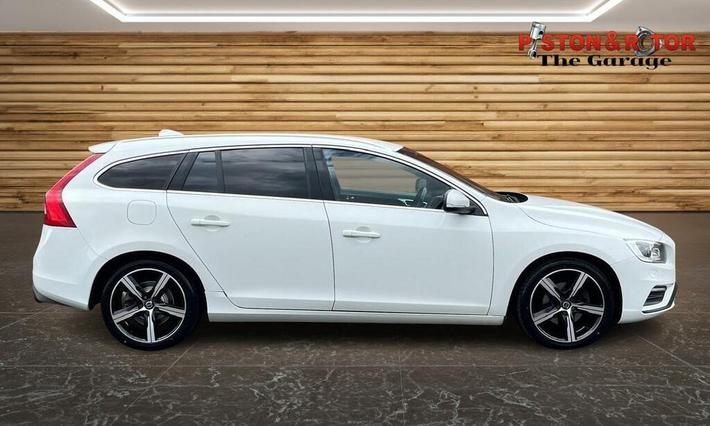 Volvo V60 2.0 D3 R-design Lux Nav Euro 6 Ss White #4