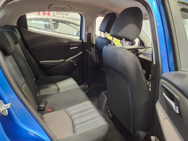 Mazda 2 Skyactiv-g Se Hatchback Blue #6