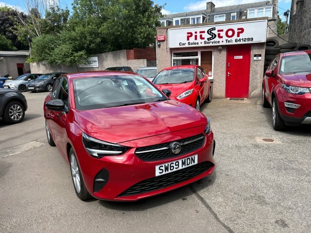 Vauxhall Corsa Se Nav Premium Hatchback Red #3