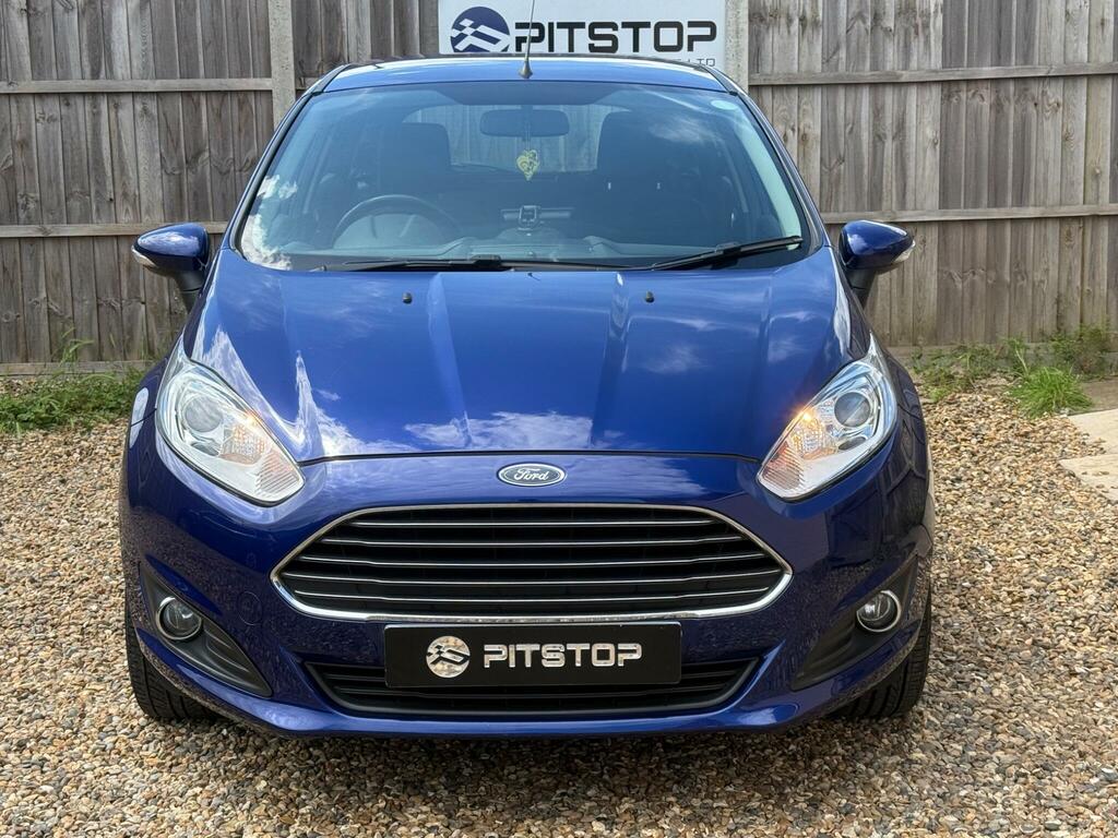 Ford Fiesta Zetec Blue #6