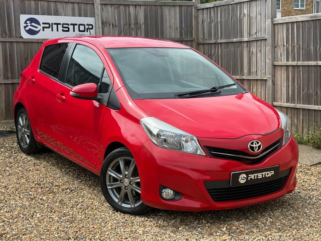 Toyota Yaris Sr Red