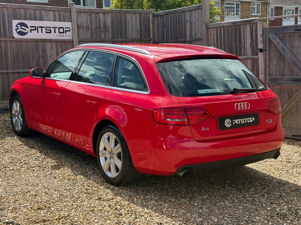 Audi A4 Avant Se Red #2