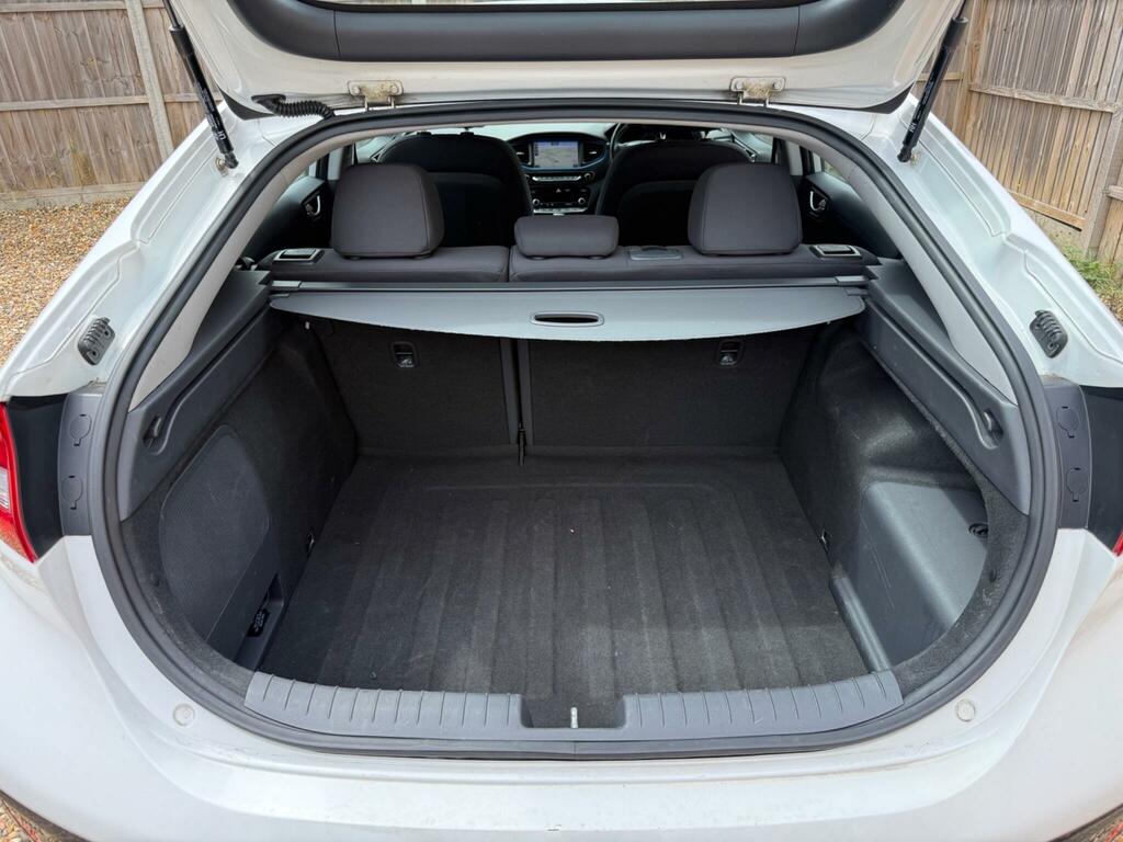 Hyundai Ioniq   #36