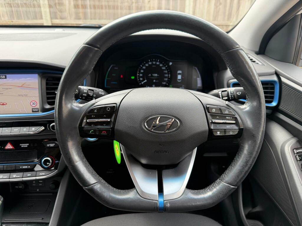 Hyundai Ioniq   #21