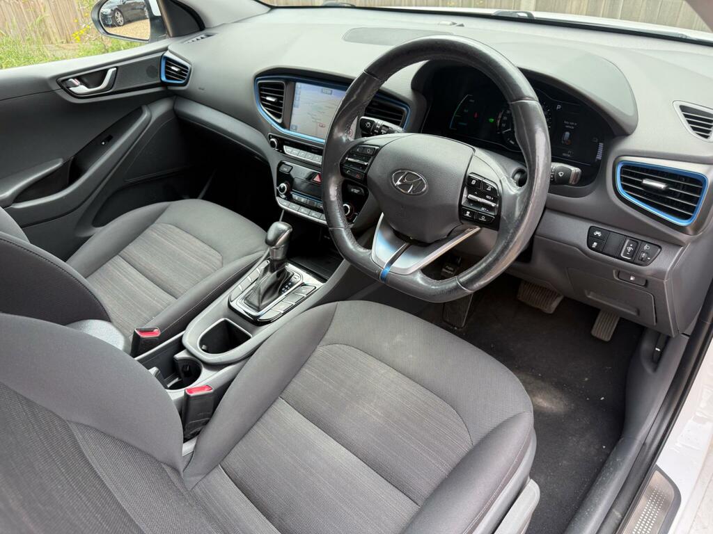 Hyundai Ioniq   #26