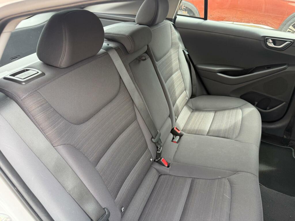 Hyundai Ioniq   #39
