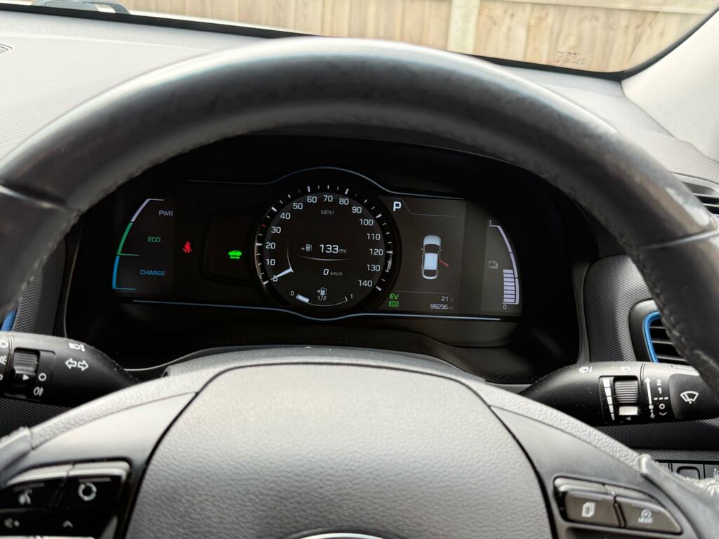 Hyundai Ioniq   #20