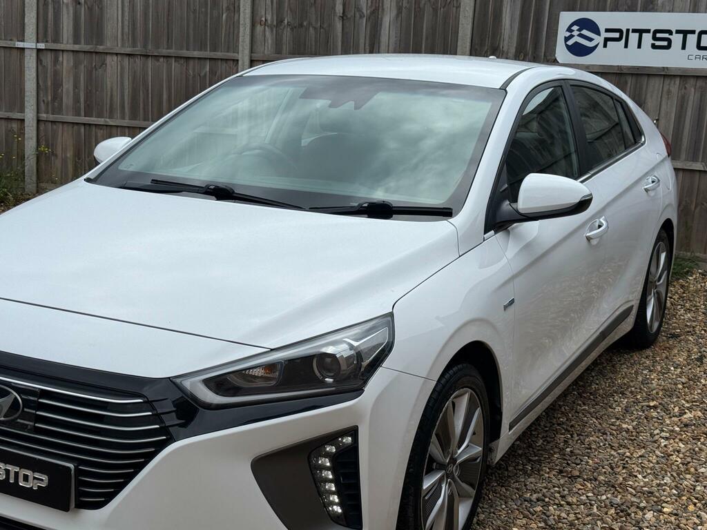 Hyundai Ioniq   #11