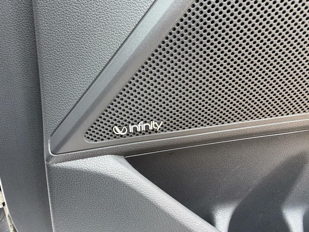 Hyundai Ioniq   #32