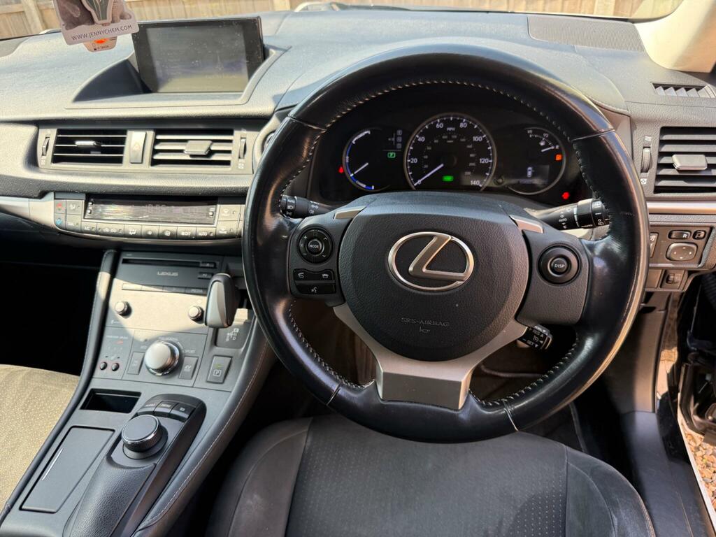 Lexus CT 1.8 Advance Plus Silver #32