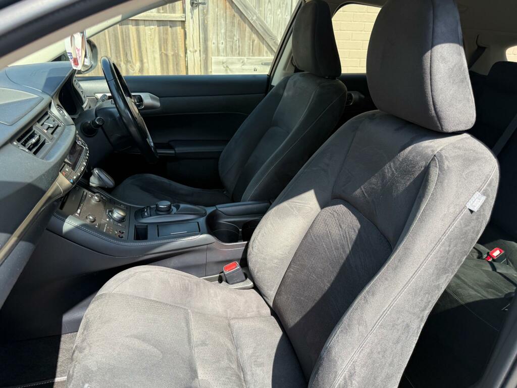 Lexus CT 1.8 Advance Plus Silver #25