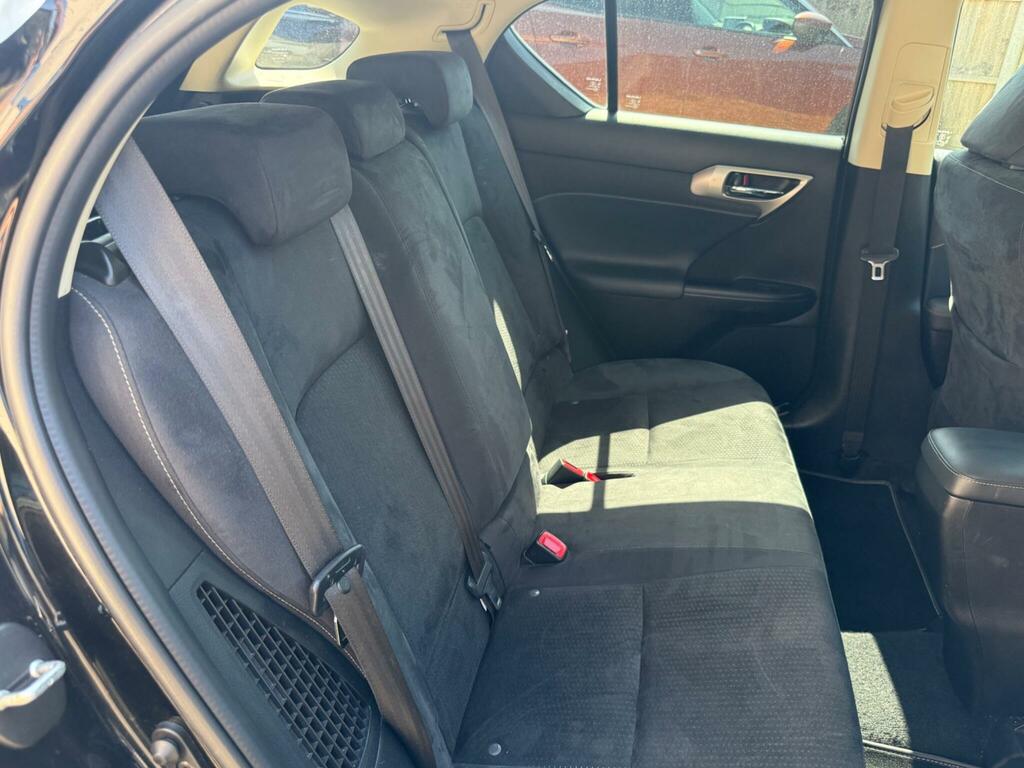 Lexus CT 1.8 Advance Plus Silver #24