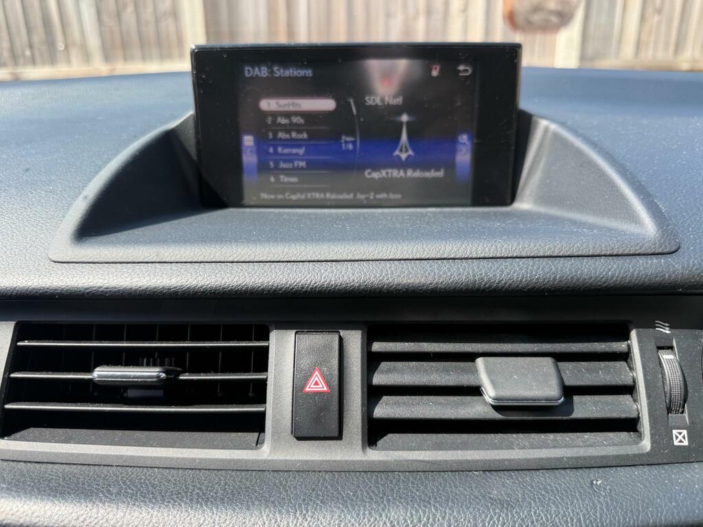 Lexus CT 1.8 Advance Plus Silver #26